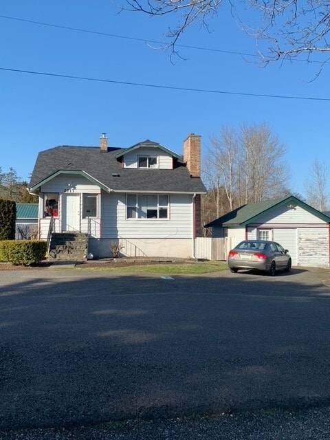 Front view - 2717 Mill Ave