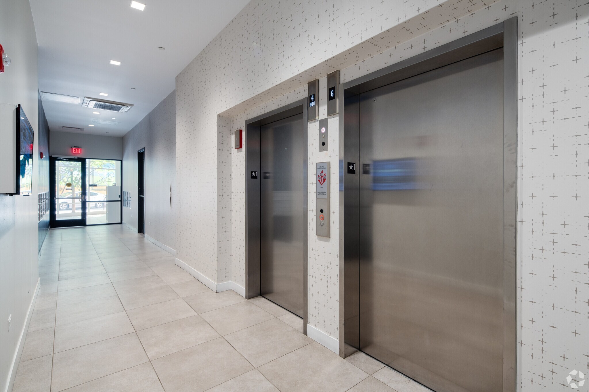 Elevator Lobby - The Rhapsody at Davis Station