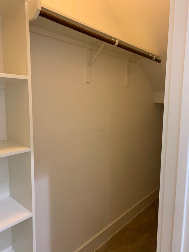 Walk-in closet in primary bedroom - 1003 Linden St