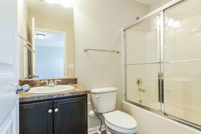 Building Photo - 160 Green Wood Cir