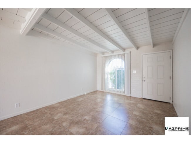 Building Photo - Welcome to this Charming Chandler 1/1 Apar...