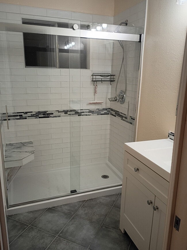 Building Photo - 4404 Monna St