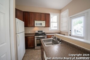 Building Photo - 622 W Russell Pl