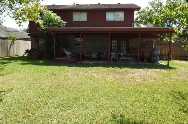 Building Photo - 4950 Elmhurst Ln