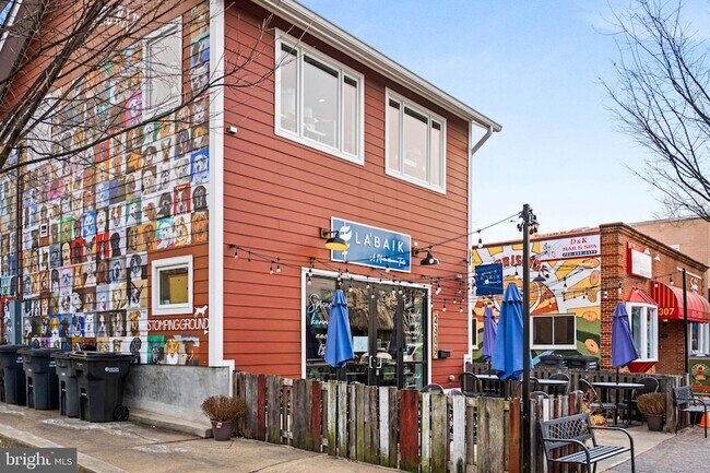 Building Photo - 113 Clifford Ave