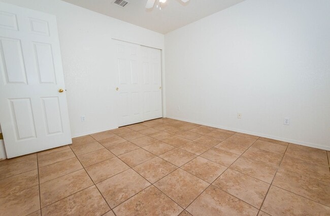 Building Photo - 1083 Desert Oak Pl