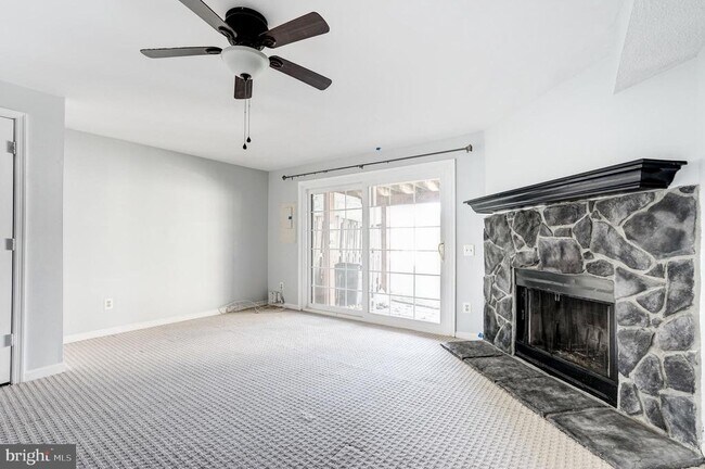 Building Photo - 12111 Wedgeway Pl