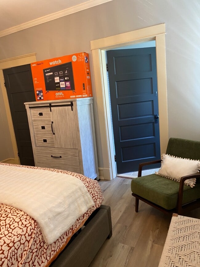 Building Photo - 322 N New Madrid St