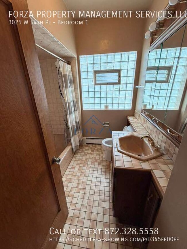 Building Photo - 3025 W 54th Pl