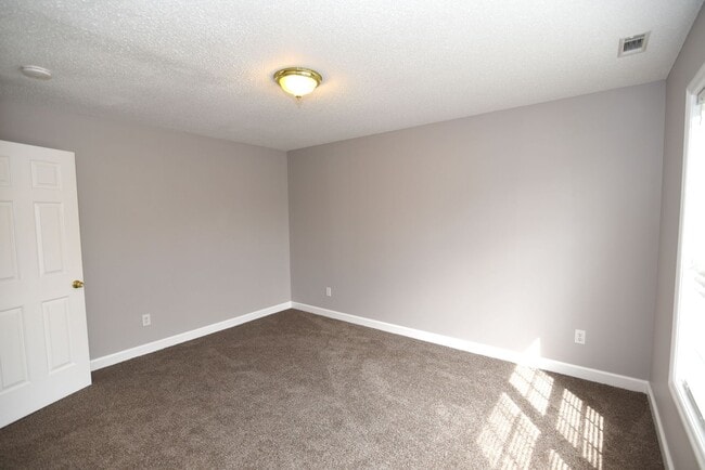 Building Photo - 3712 Cliffridge Dr