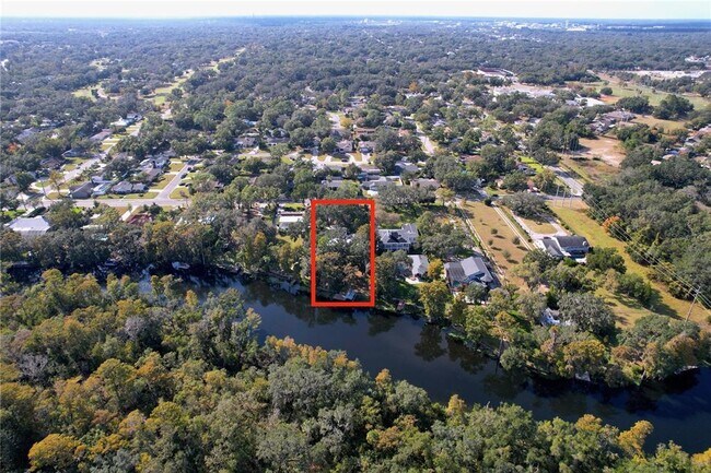 Building Photo - 1601 Riverhills Dr