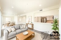 Building Photo - 11035 Moorpark St