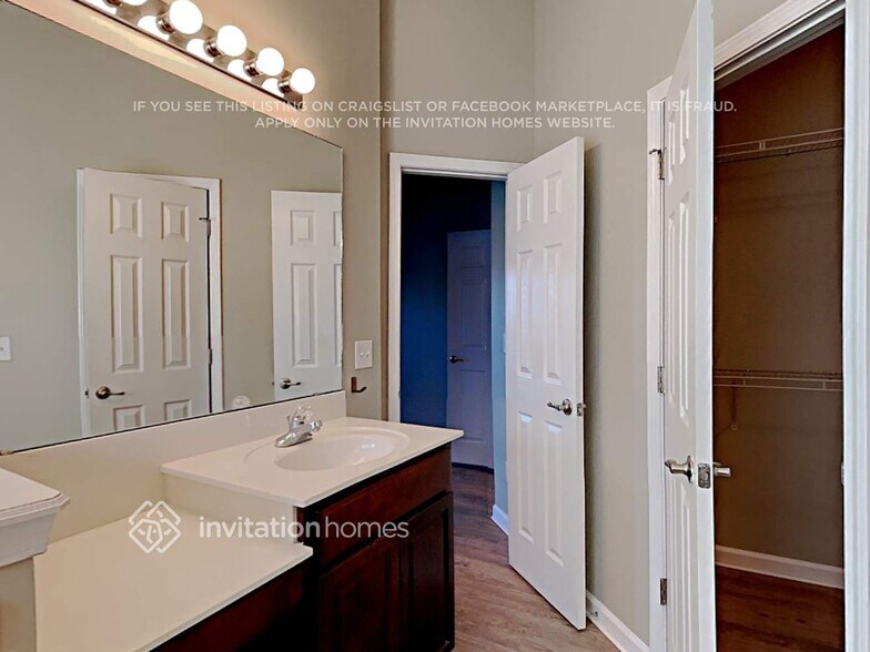 Building Photo - 4012 Sandhill Crane Terrace