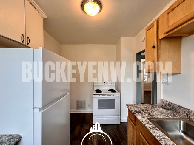 Building Photo - 4158 Mayfield Dr