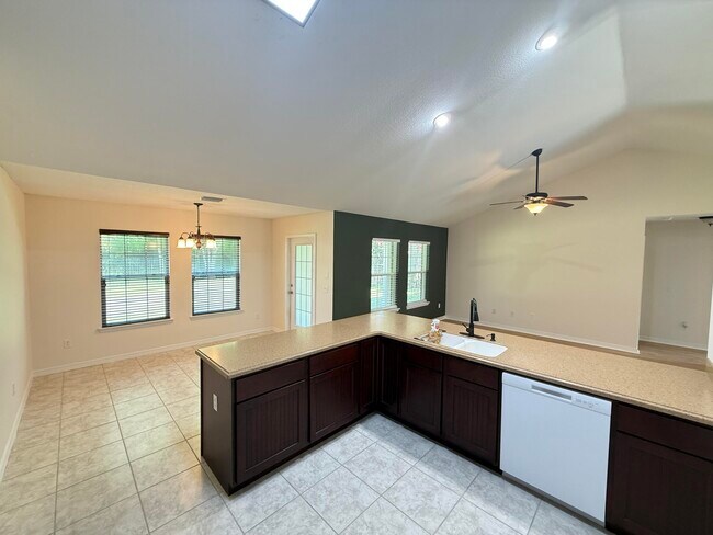 Building Photo - 1681 Village Pkwy