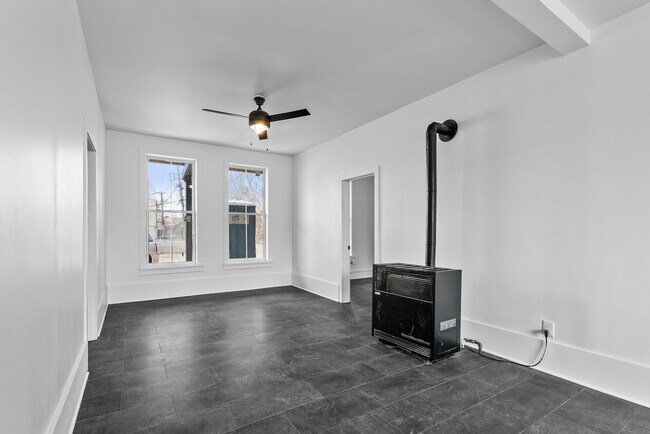 Building Photo - 416 Lofts