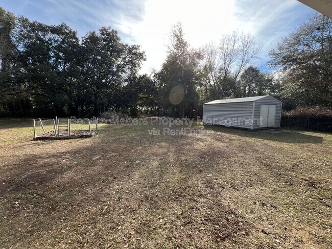 Building Photo - 4449 Thomastown Dr