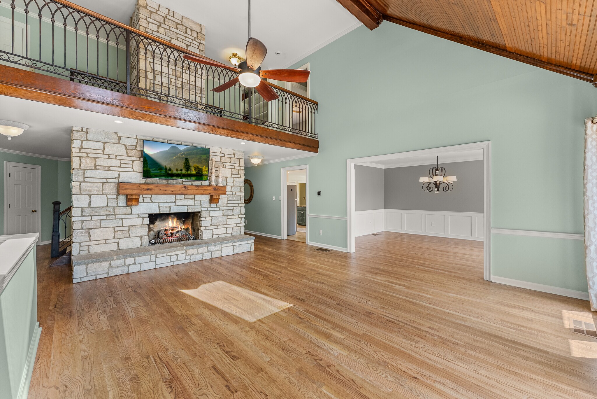 Building Photo - 9711 Pine Point Dr