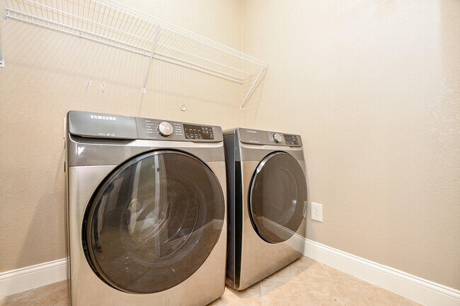 Building Photo - 26115 Serenity Oaks Dr