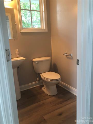 Building Photo - 105 Singleton Rd