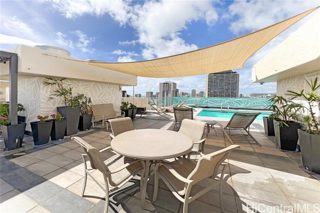 Building Photo - 2345 Ala Wai Blvd