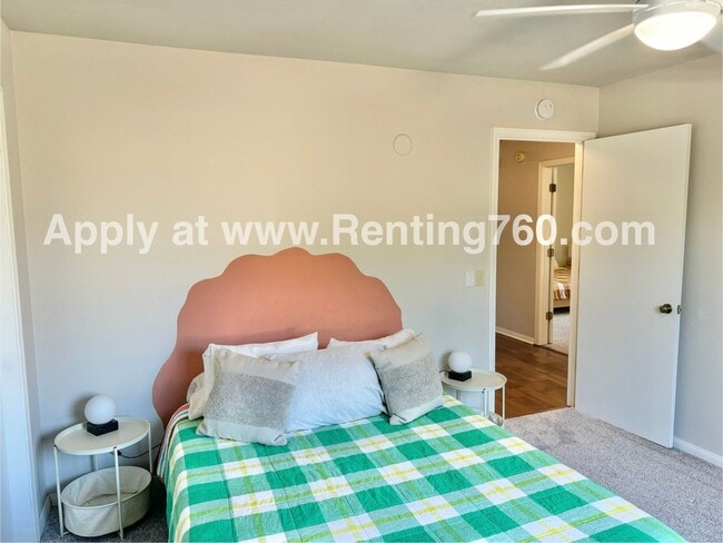 Building Photo - Charming 3 Bedroom 2 Bathroom Home In The Highly Desired Juniper Terrace Neighborhood!!