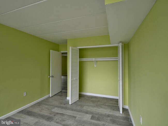 Building Photo - 1800 Metzerott Rd