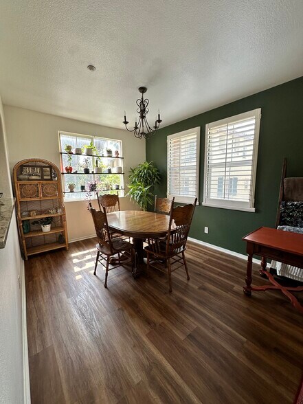 Building Photo - 732 Portside Pl