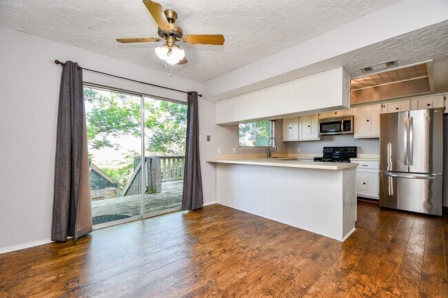Building Photo - 1218 Briarmead Dr