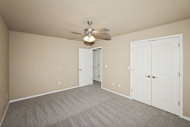 Building Photo - 7403 Kodiak Ave