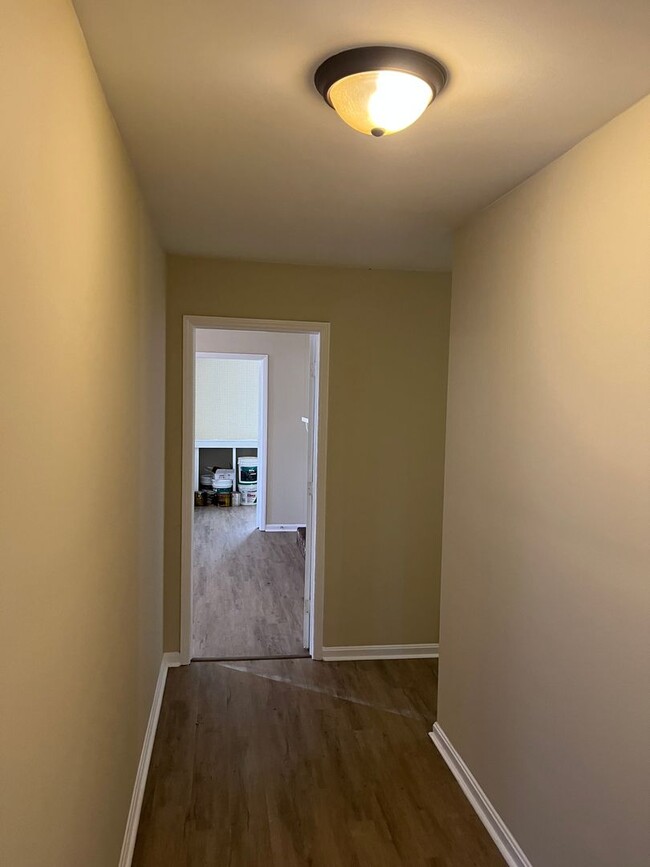 Building Photo - **UPCOMING**3 bedroom / 2 bathroom Home fo...
