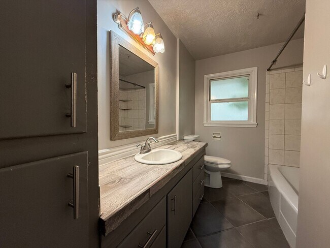 Building Photo - Scenic Home in the Heart of Ogden