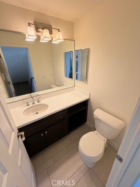 Building Photo - 788 S Stoneman Ave