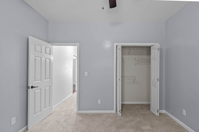 Building Photo - 1122 Mill Run Rd