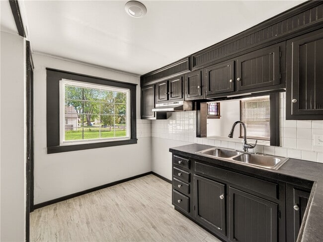 Building Photo - 81 Baier Dr