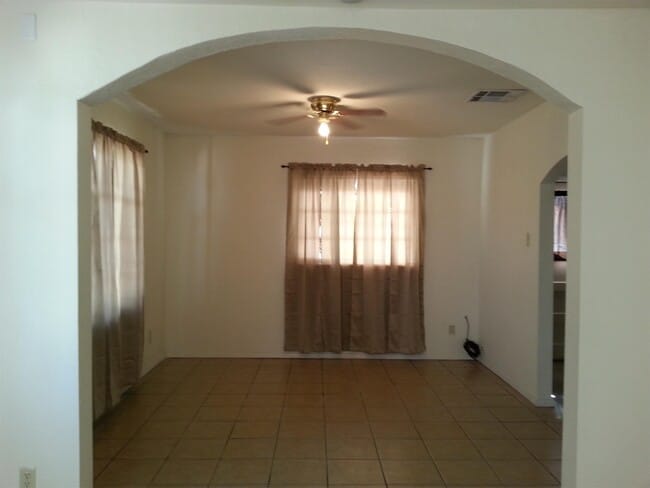 Building Photo - 1435 Smith