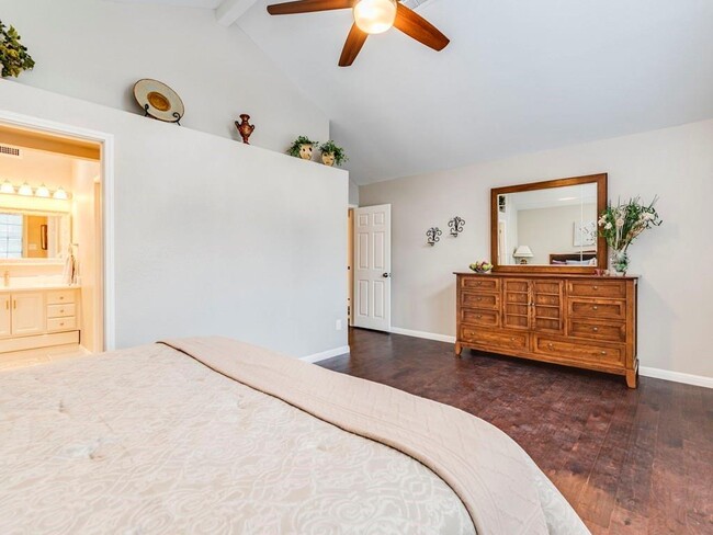 Building Photo - 12328 Thompkins Dr