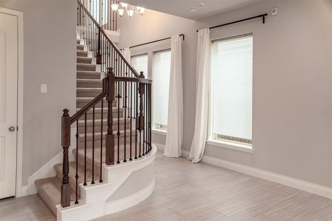 Building Photo - 9535 Scanlan Heights Ln