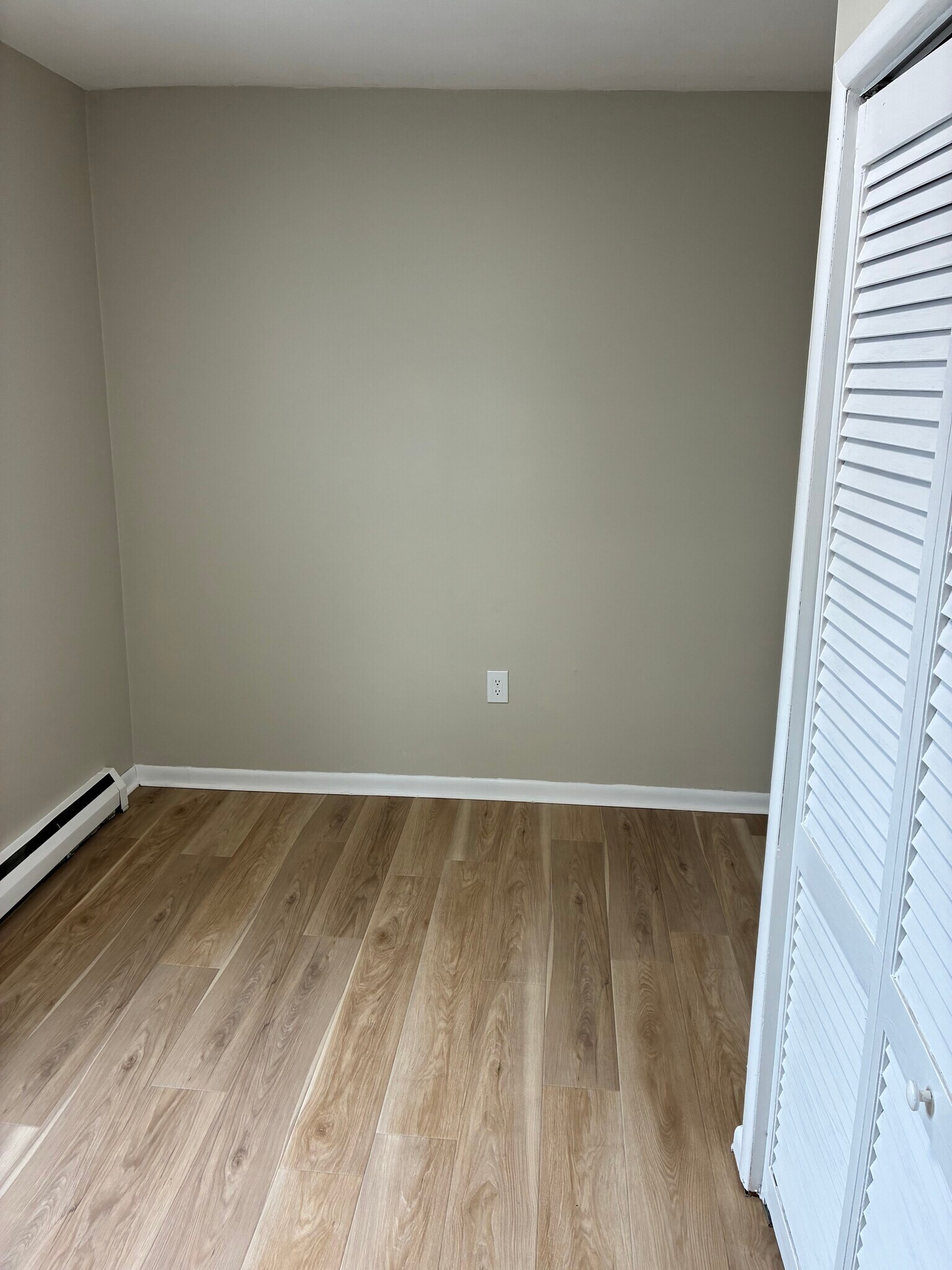 Building Photo - 41 White St