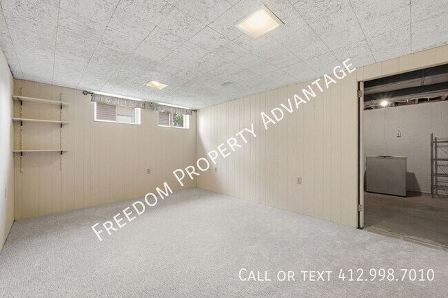 Building Photo - 139 W Fair Meadows Dr