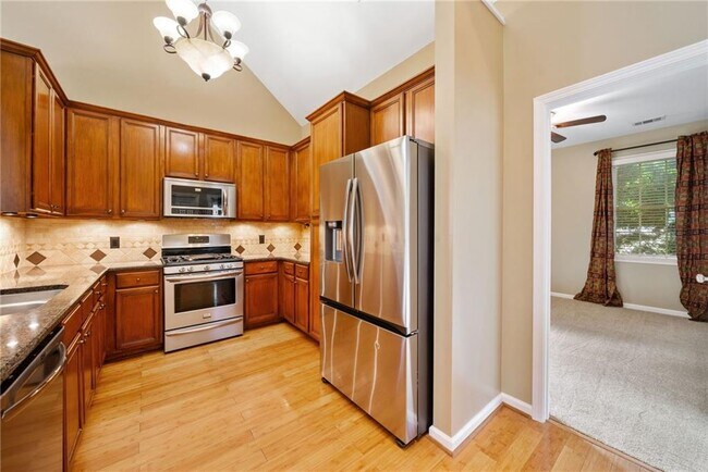 Building Photo - 726 Gardenside Cir SE