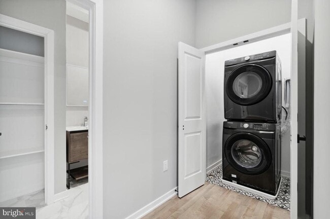 Building Photo - 2000 N 3rd St