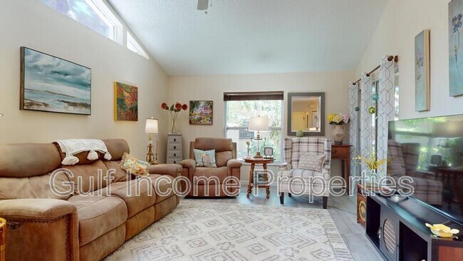 Building Photo - 5037 Village Garden Dr