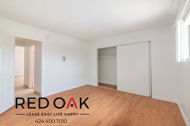 Building Photo - 8828 1/4 Memory Park Ave-