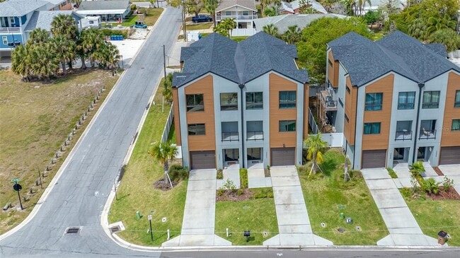 Building Photo - 2200 Bay Blvd