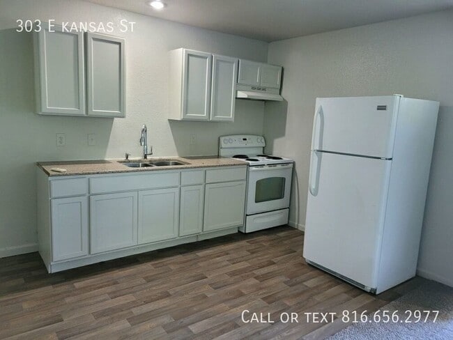 Building Photo - 303 E Kansas St