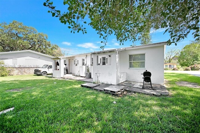 Building Photo - 577 NW 90th St