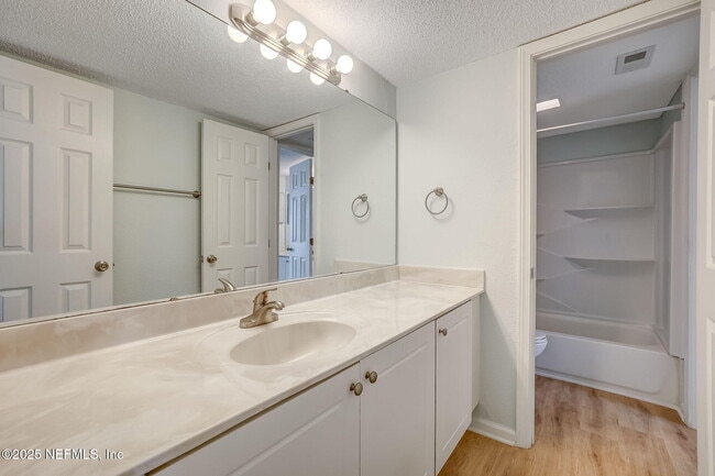 Building Photo - 6561 Mission Ct