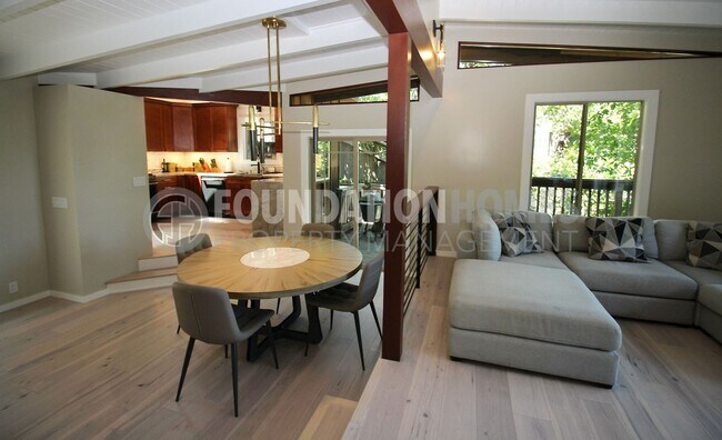 Building Photo - Modern Mill Valley Retreat - Washer/Dryer ...