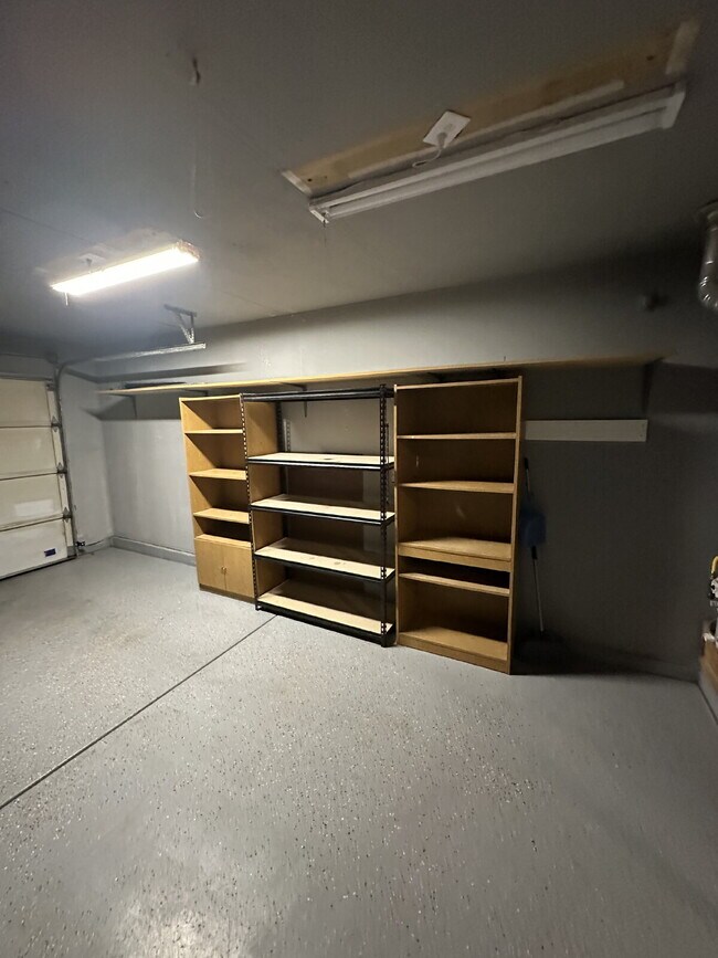 Building Photo - 1328 Goldenrod Pl